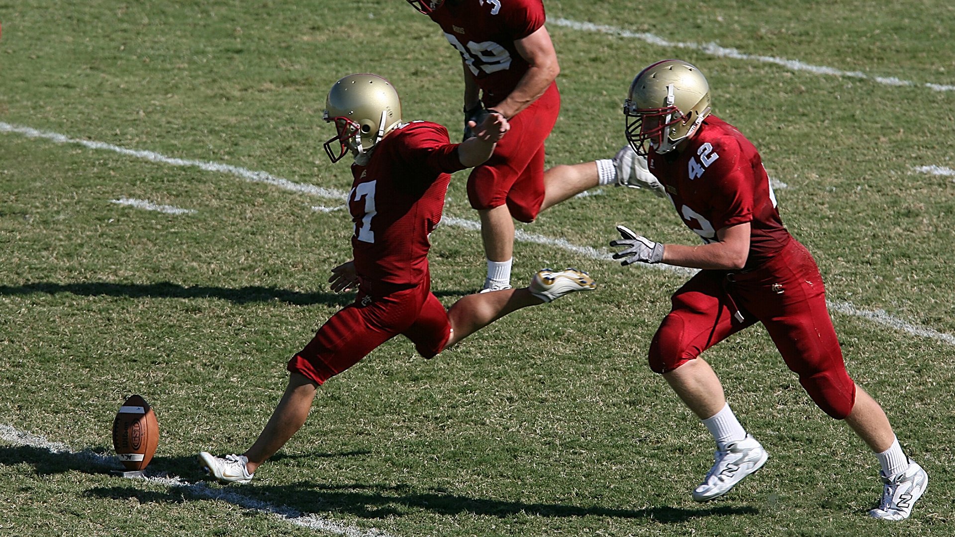 亚洲杯国足迎战 球迷高呼全力以赴，亚洲杯国足比赛
