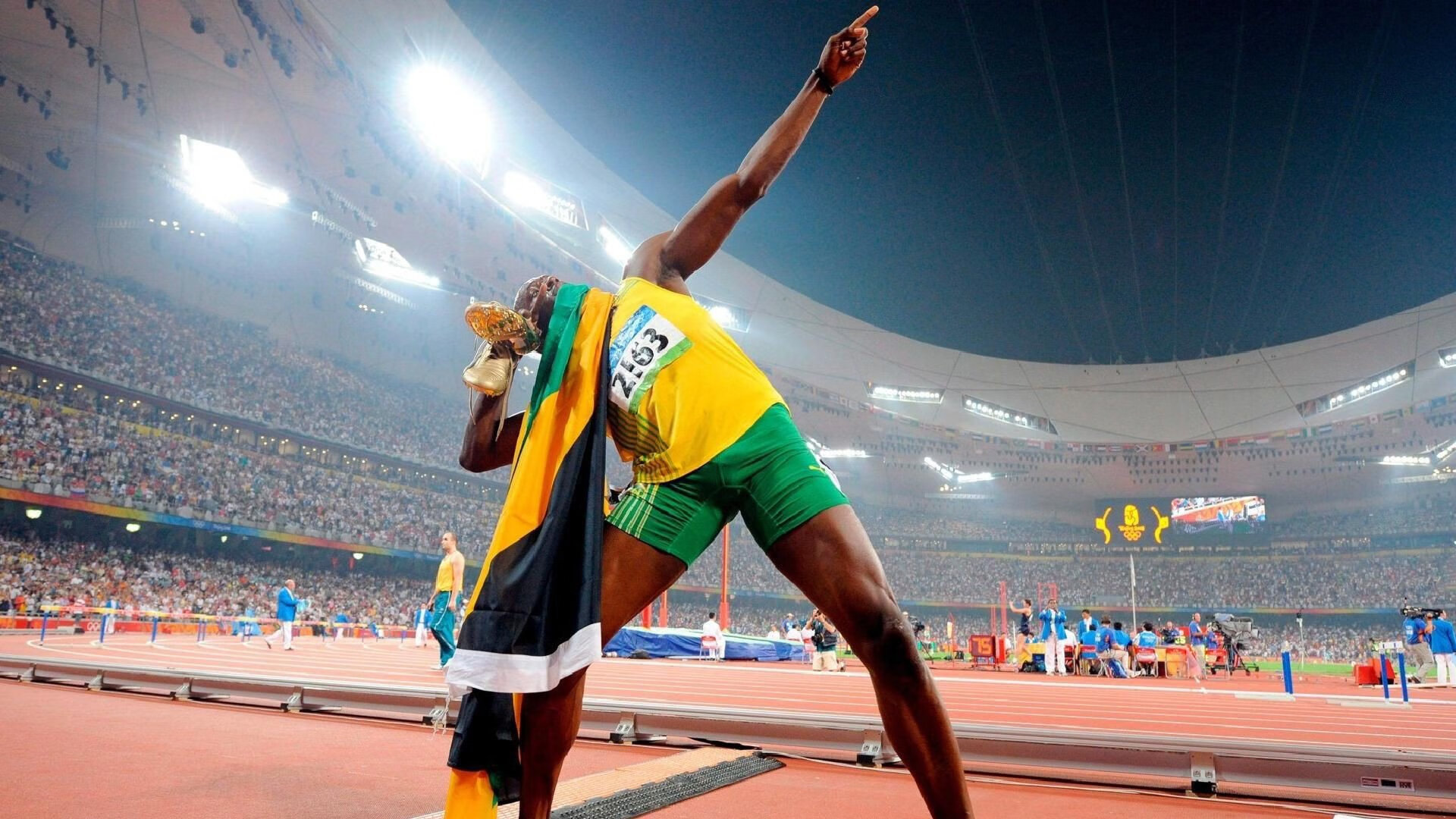 中立B某项目配速调整战术成优势